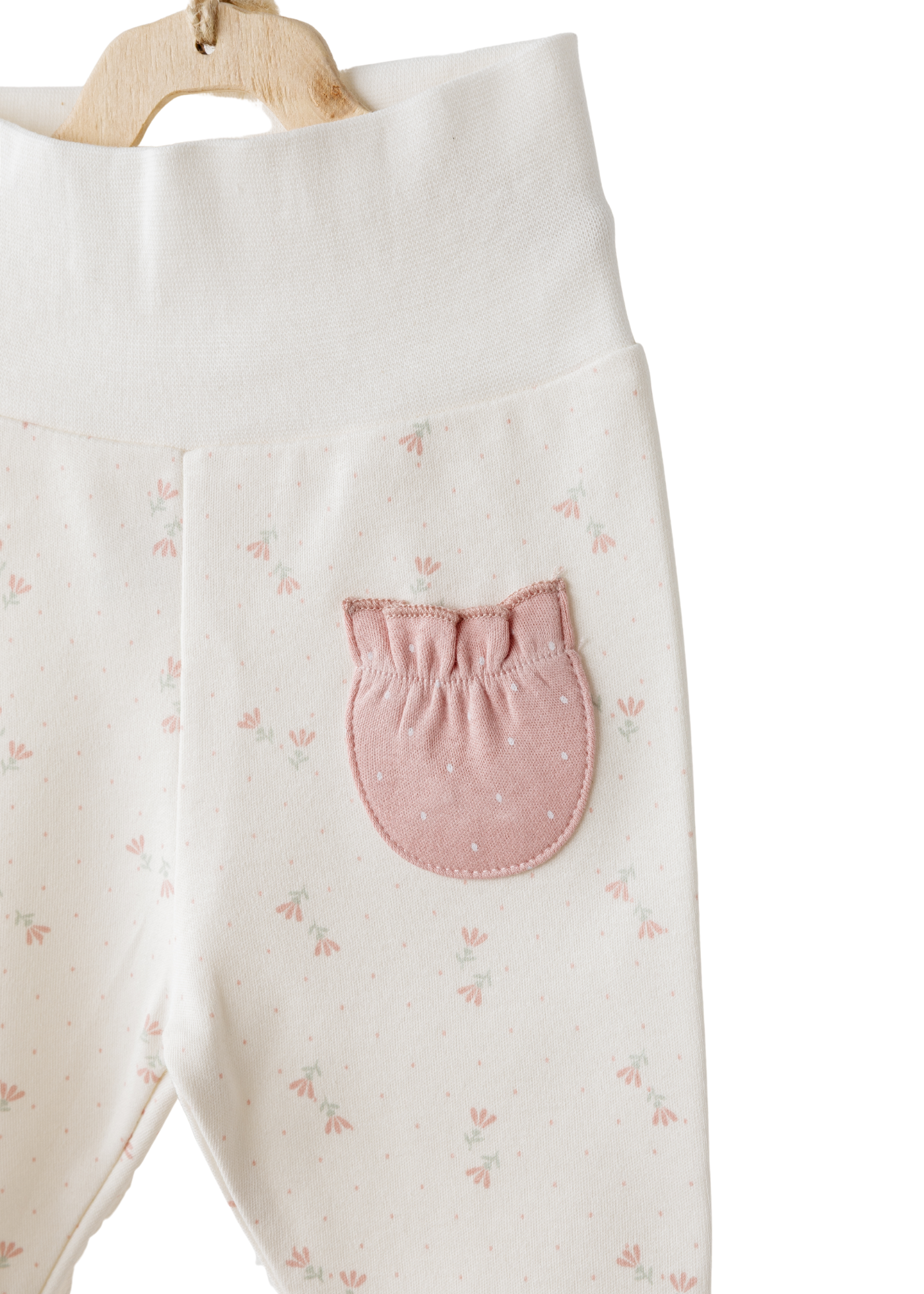 Set 3 Piese Bluza Roz cu Picouri, Pantaloni Lungi Crem si Fes Ac26086 Andywawa