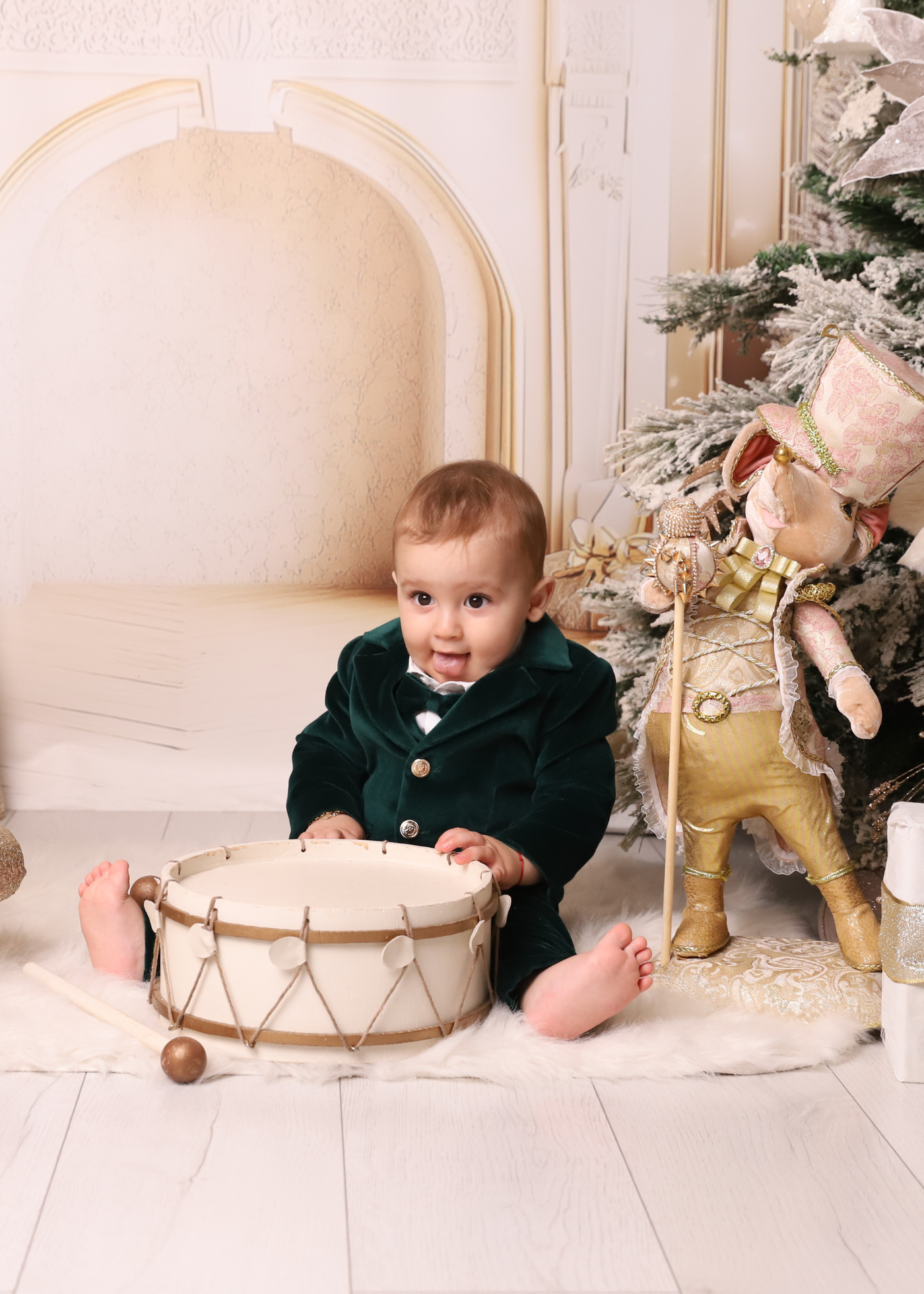 Ayan Green Velvet Costume AnneBebe