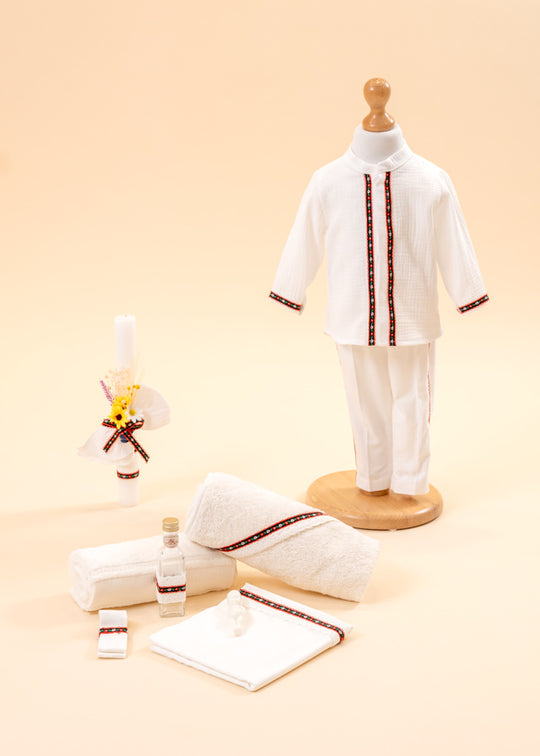 Set Botez Traditional Alb 3 Piese, Costum, Trusou si Lumanare Personalizate AnneBebe