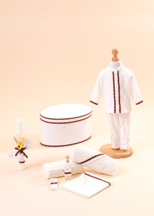 Set Botez Traditional 4 Piese, Costum, Trusou, Lumanare si Cufar Personalizate AnneBebe