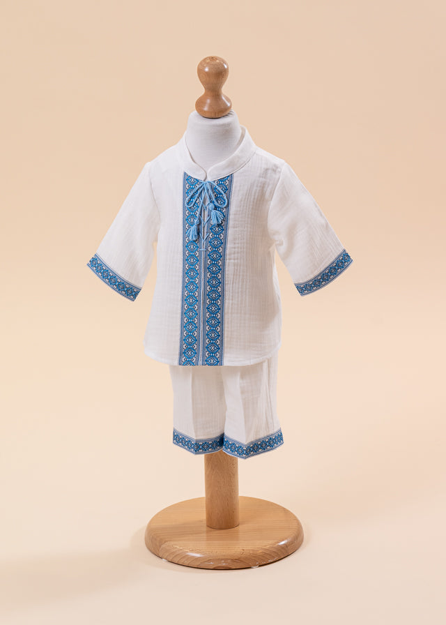 Costum Traditional Baietei Camasa Si Pantalon Cu Banda Bleu