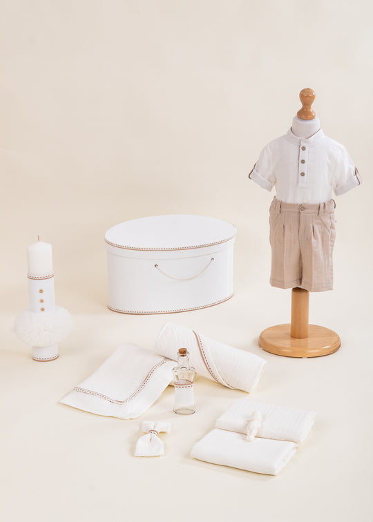 Set Botez Eduard 4 Piese, Costum, Trusou, Lumanare si Cufar Personalizat Botez AnneBebe