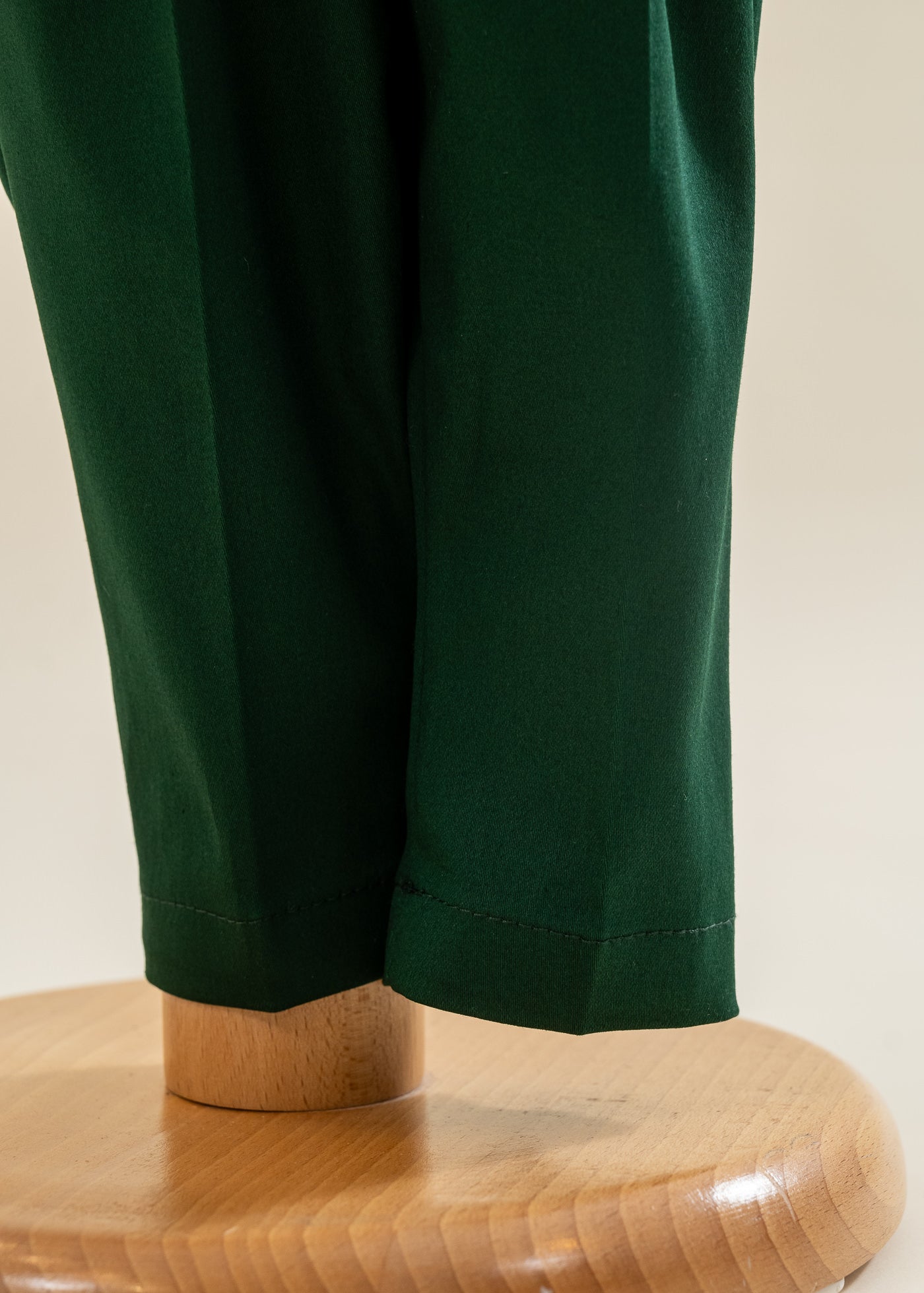 Costum Vesta Raiat Rosu Pantalon Verde AnneBebe
