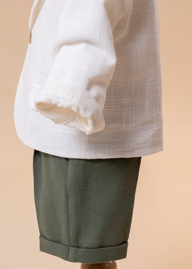 Костюм у кремовому піджаку, довгий і укорочені брюки кольору хакі