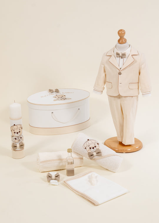 Set Botez Marco 4 Piese, Costum, Trusou, Lumanare si Cufar Personalizat Botez AnneBebe