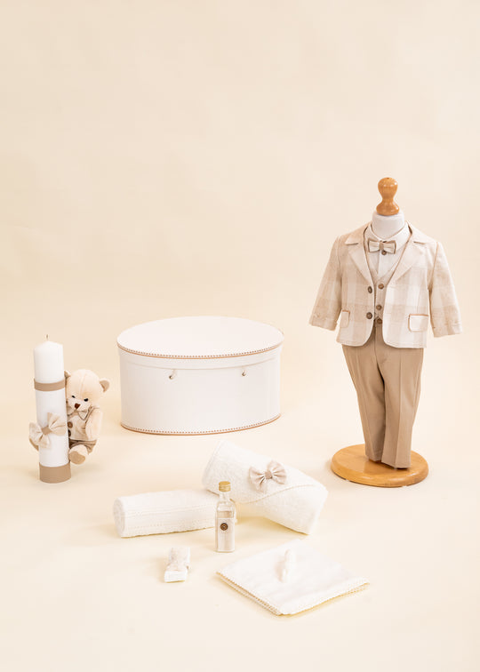 Set Botez Darin 4 Piese, Costum, Trusou, Lumanare si Cufar Personalizat Botez AnneBebe