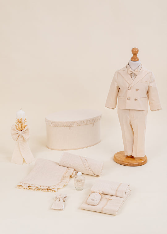 Set Botez Lorenzo 4 Piese Costum Trusou Lumanare si Cufar Personalizat Botez AnneBebe