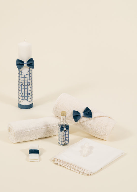 Set Botez Antonio 2 Piese, Lumanare si Trusou Personalizat Botez AnneBebe