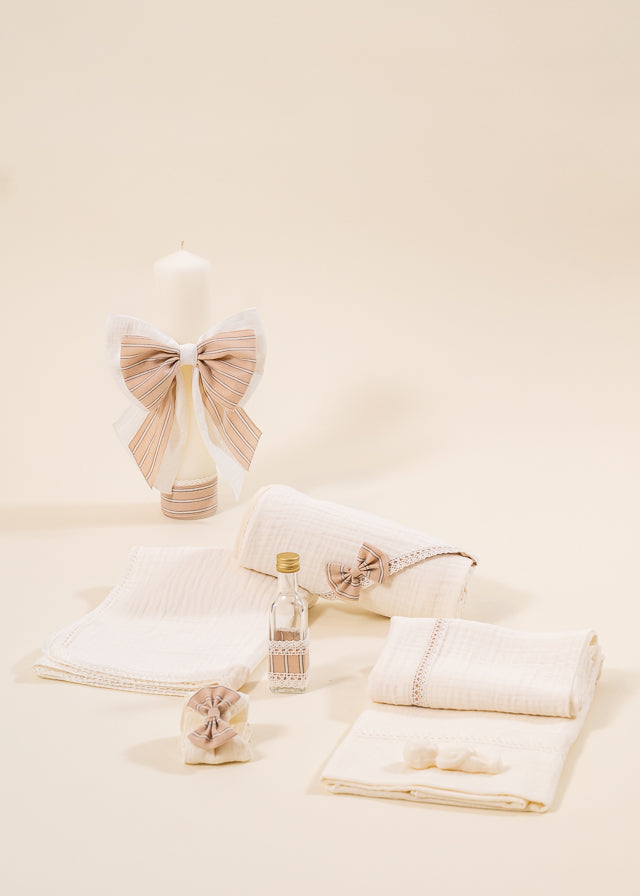 Set Botez  Dan 2 Piese   Lumanare Trusou   Personalizat Botez AnneBebe