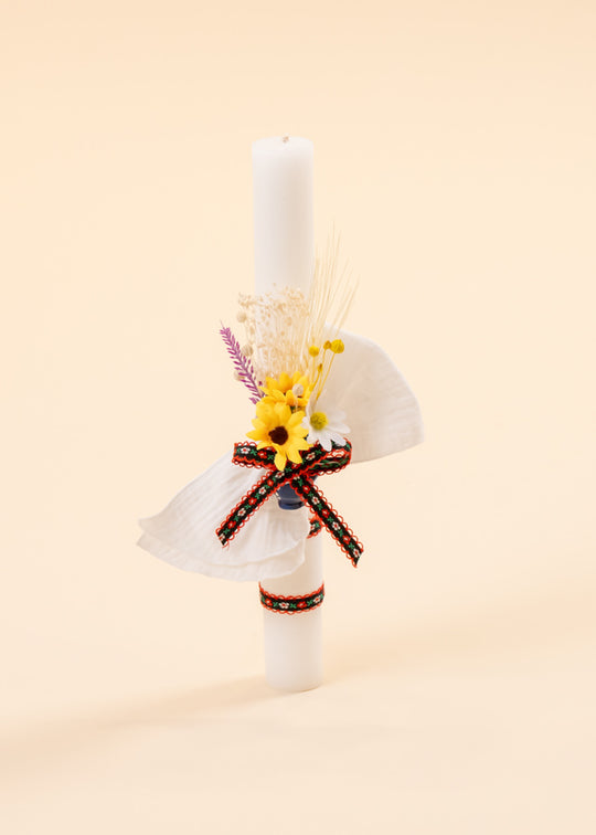 Тонка традиційна свічка AnneBebe чорна з червоними квітами