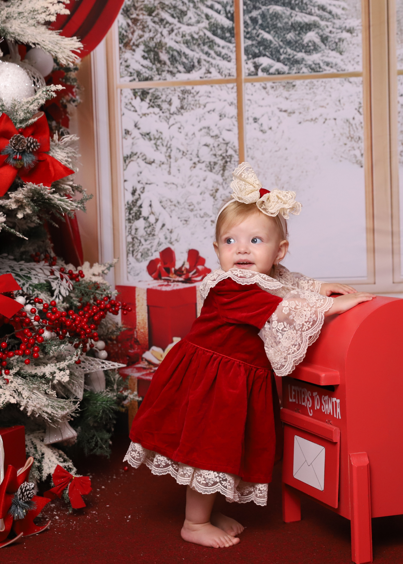 Rochita Catifea Rosie Volanas Dantela Alba La Gat Si Maneca AnneBebe