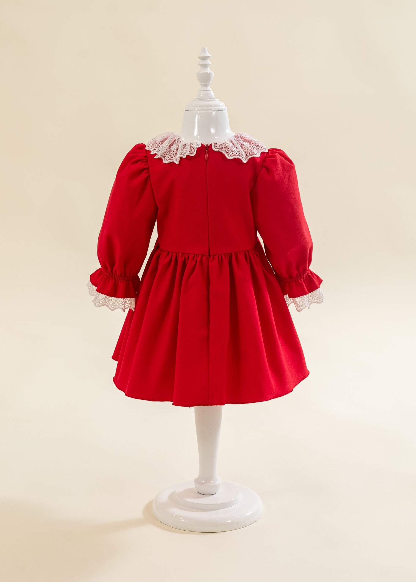 Rochita Stofa Rosie Cu Volanas Dantela Alba La Gat Si Maneca AnneBebe