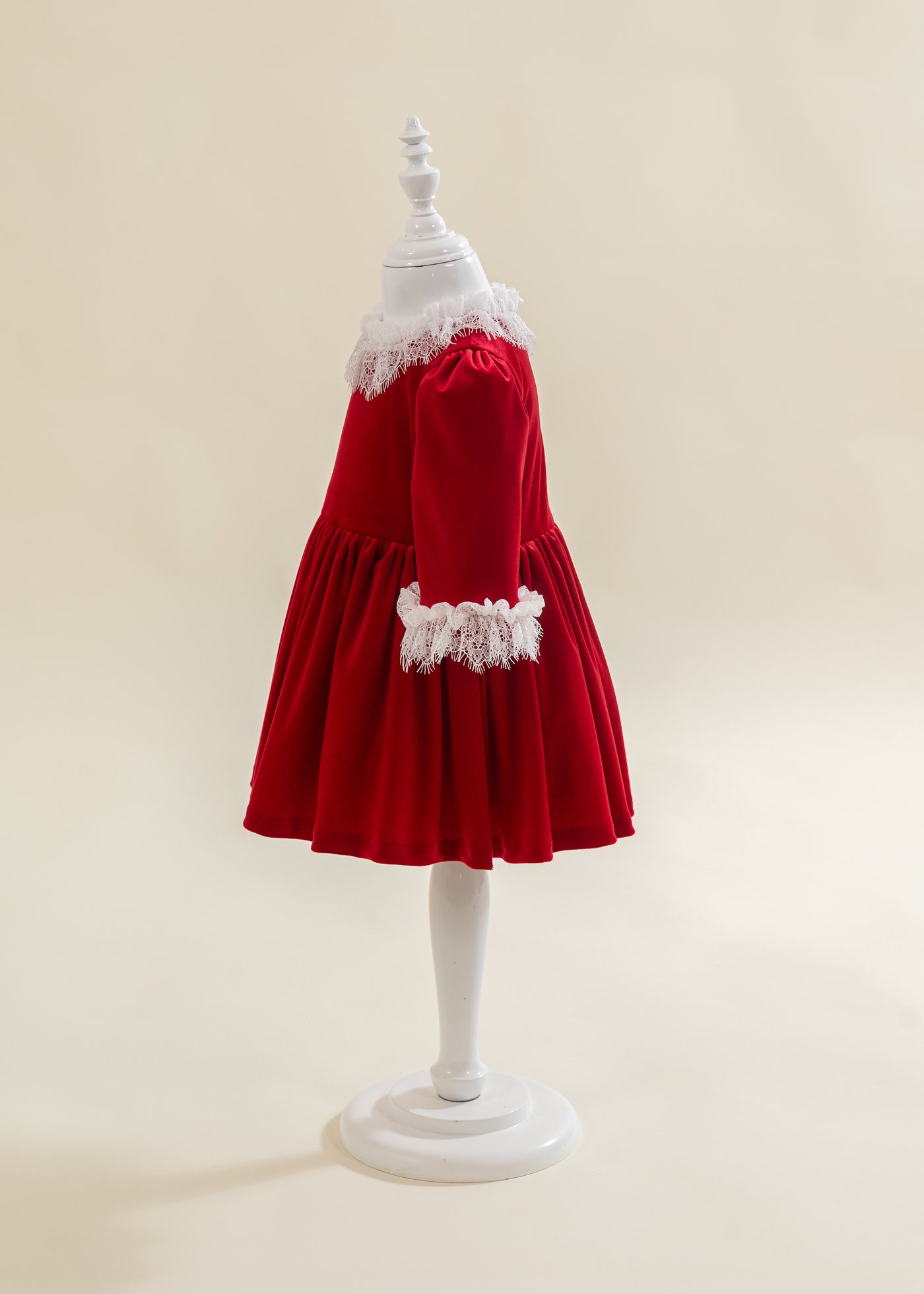 Rochita Catifea Rosie Cu Danteluta La Guler Si Maneca AnneBebe