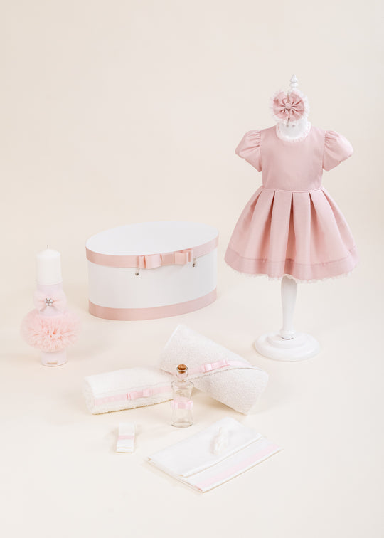 Set Botez Elia 4 Piese Rochita Trusou Lumanare si Cufar Personalizat Botez AnneBebe