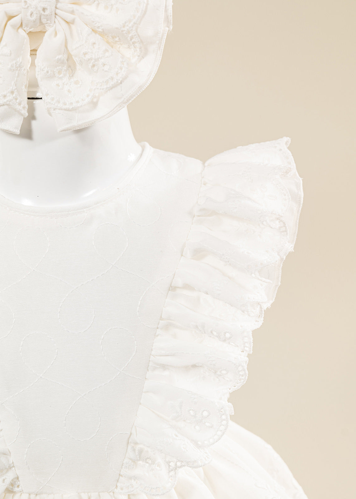 Rochita Eleganta Zina Crem Broderie Cu Doua Volanase AnneBebe