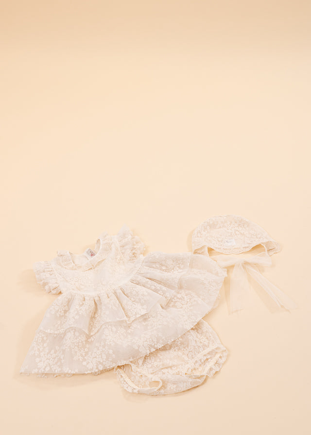 Set Elegant Rochita, Caciulita si Chilotel cu Dantela Capucino AnneBebe