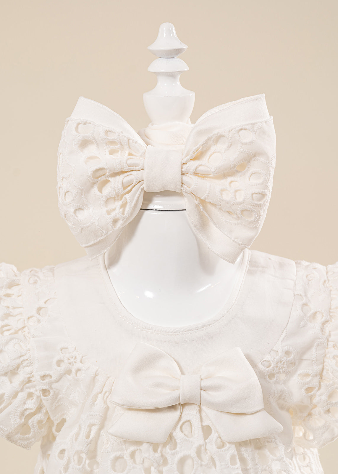Rochita Margareta Crem Broderie Sparta AnneBebe