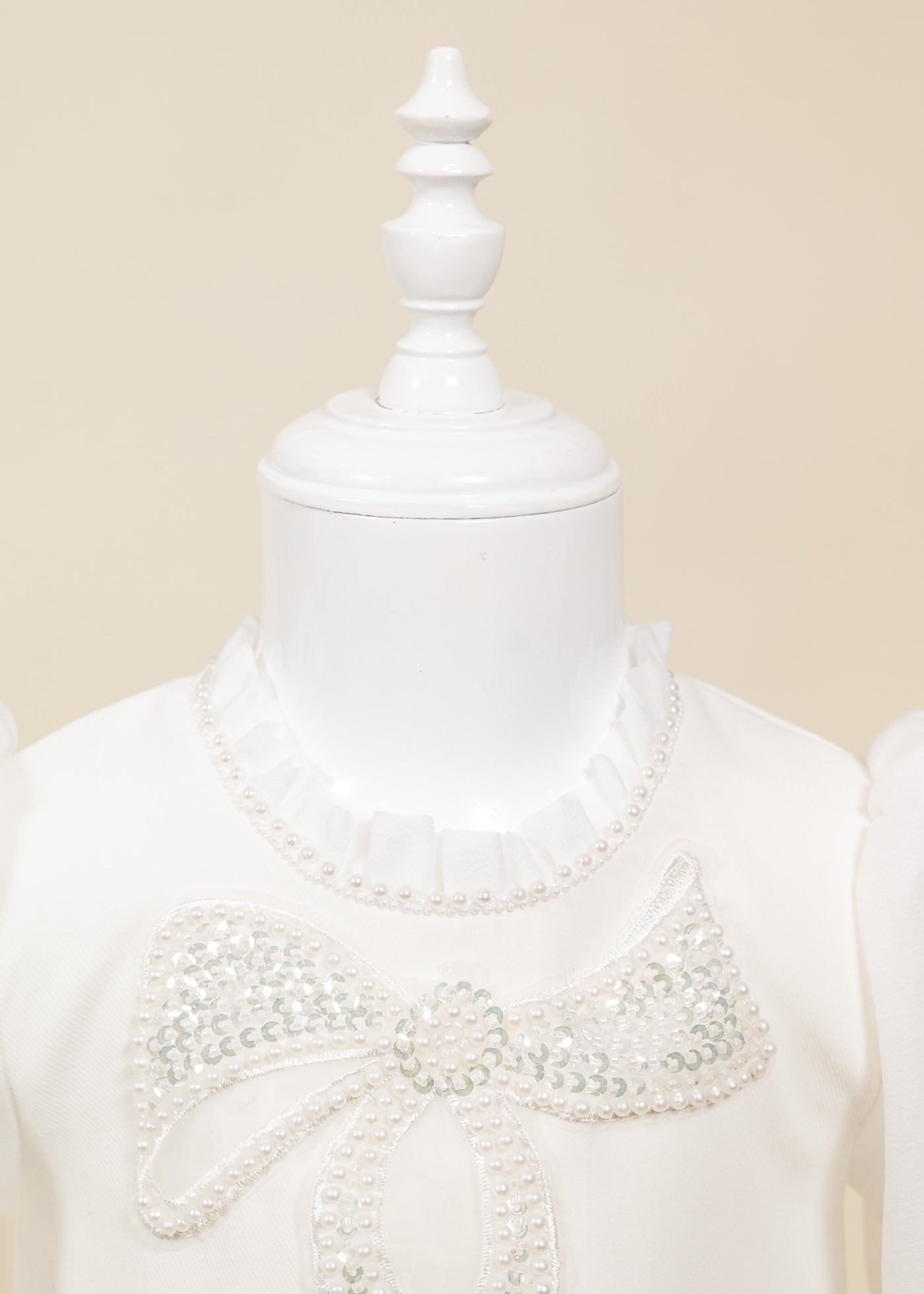 Rochita Crem Funda Brodata Cu Paiete Argintii AnneBebe