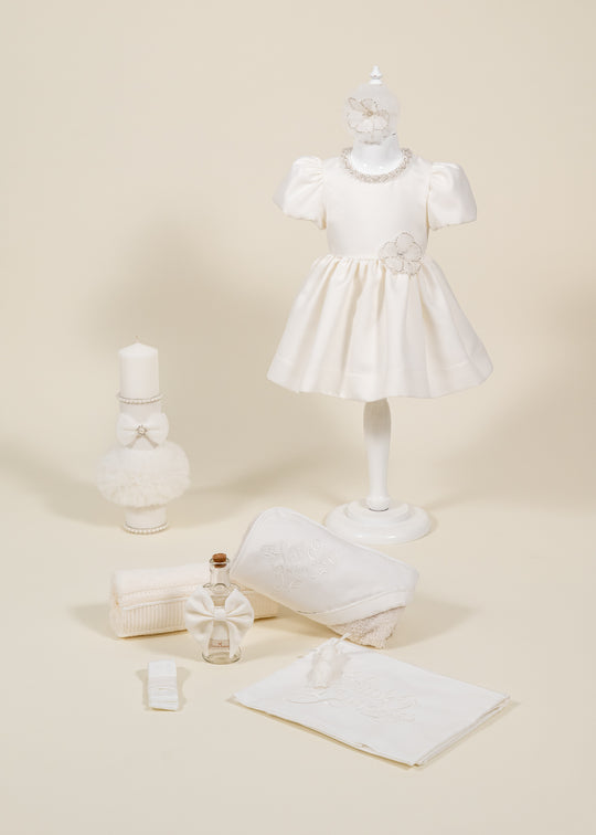 Set Botez Selena 3 Piese, Rochita, Trusou si Lumanare Personalizat Botez AnneBebe
