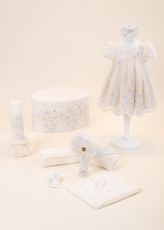 Set Botez Francesca 4 Piese Rochita Trusou Lumanare si Cufar Personalizat Botez AnneBebe