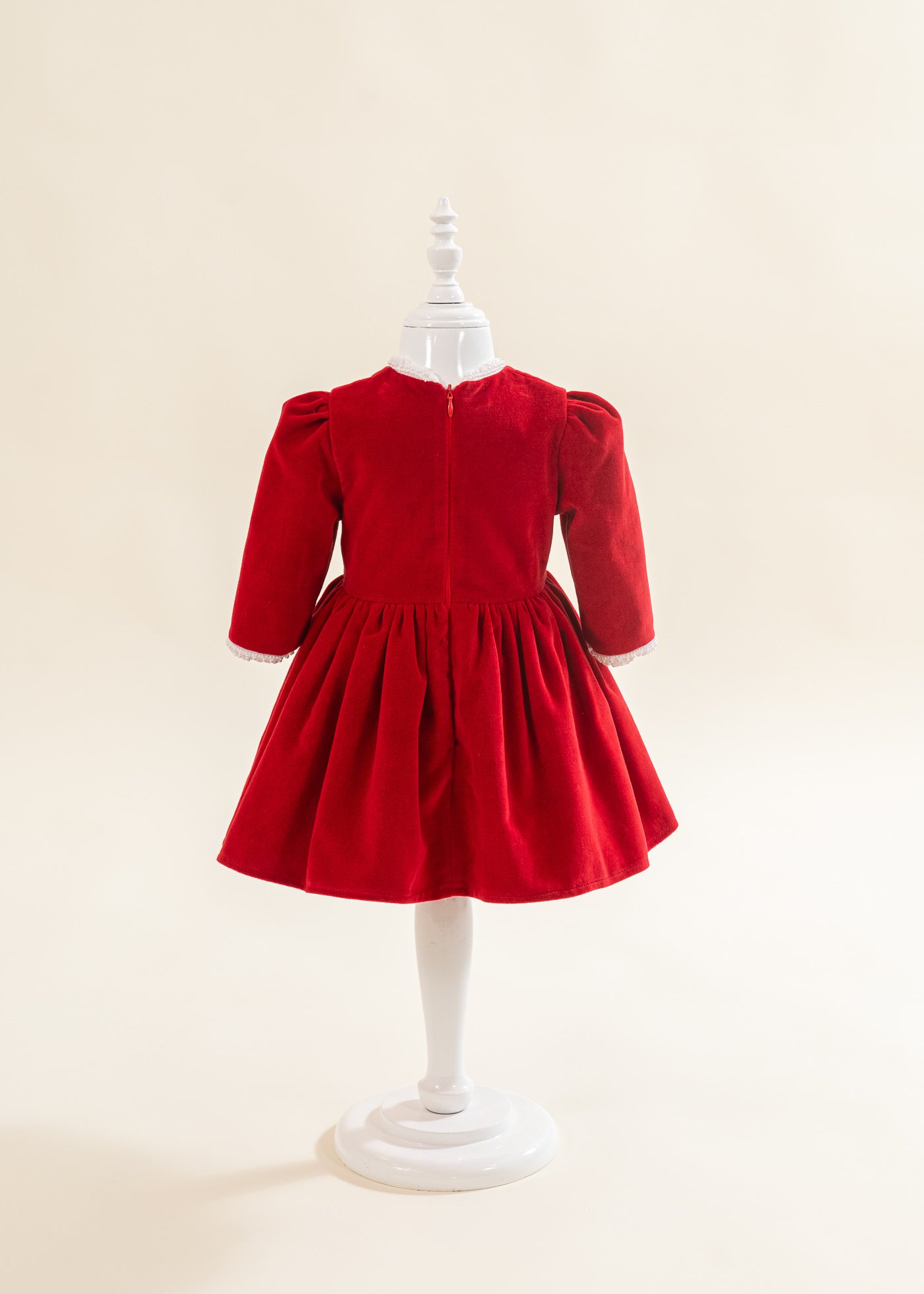 Rochita Catifea Rosie Perlute La Gat Si Maneci AnneBebe