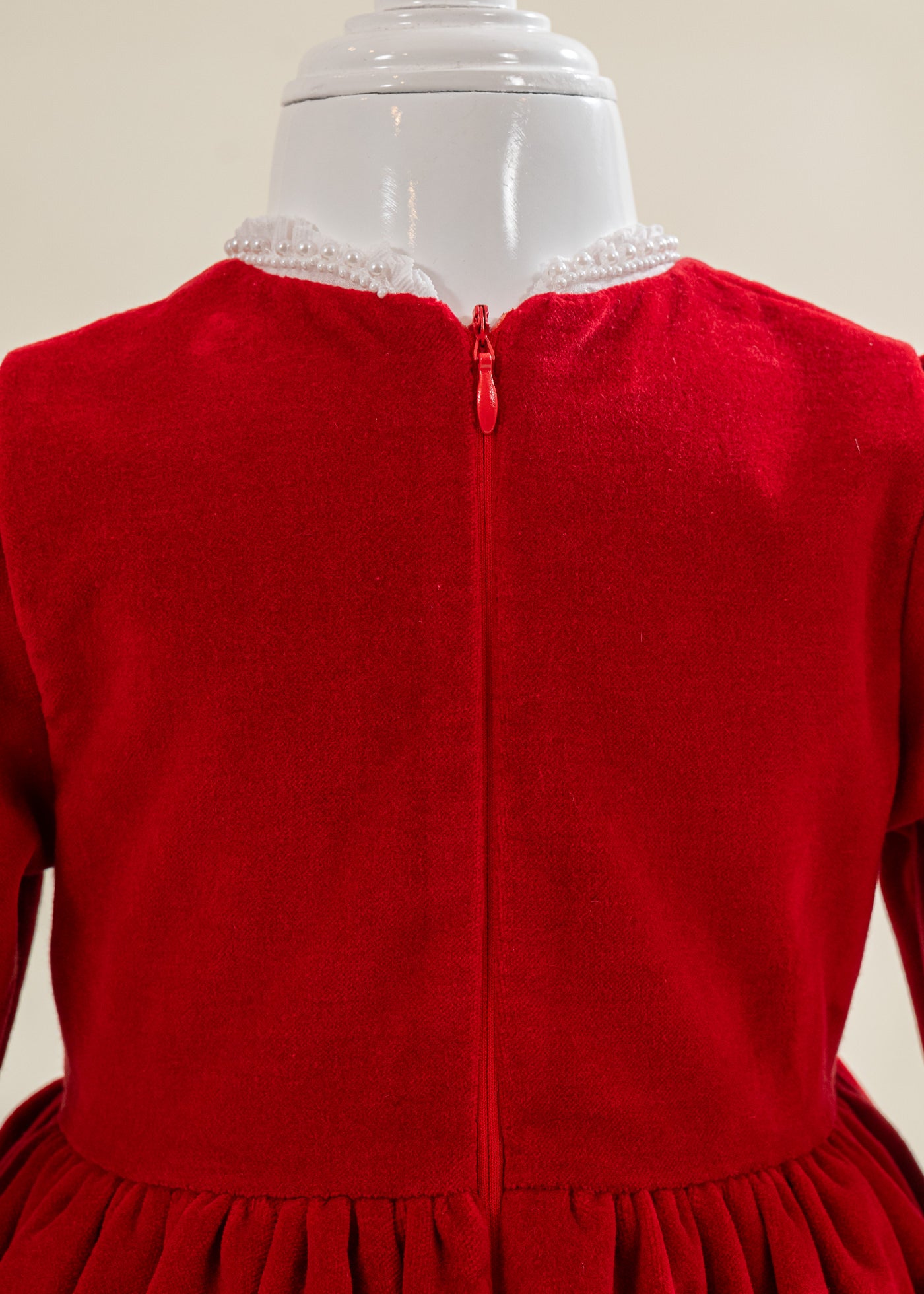 Rochita Catifea Rosie Perlute La Gat Si Maneci AnneBebe