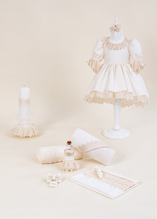 Set Botez Adele 3 Piese cu Rochita, Trusou si Lumanare pentru Fetite – Adele | AnneBebe