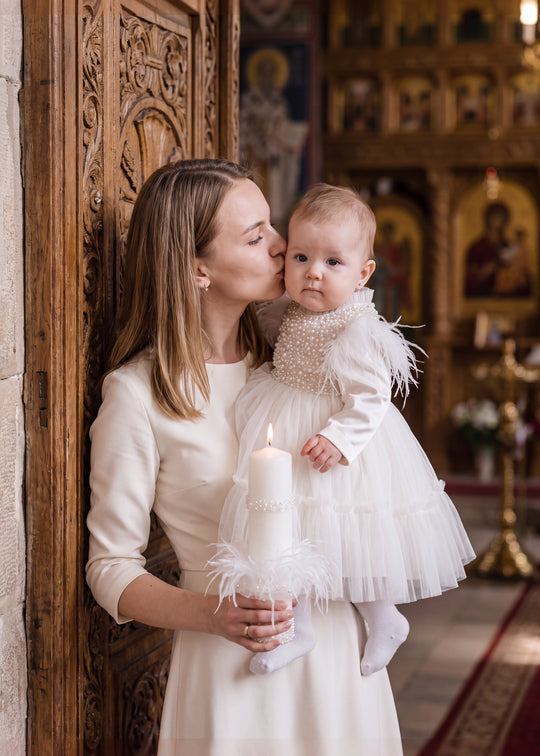 Set de Botez 2 Piese cu Rochita si Lumanare pentru Fetite, Personalizat – Lizzie | AnneBebe