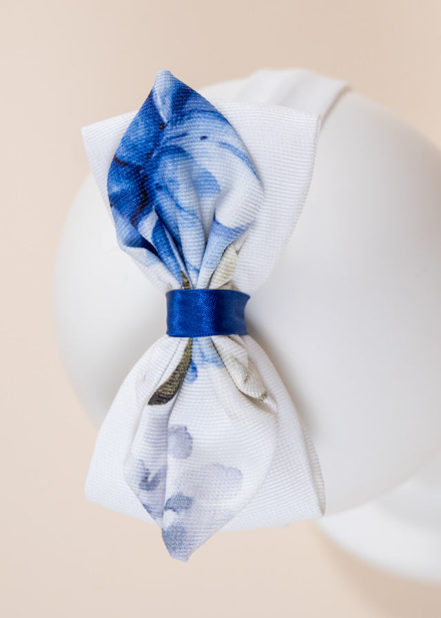 Elegant Daniela Headband With Blue Flower Bows 