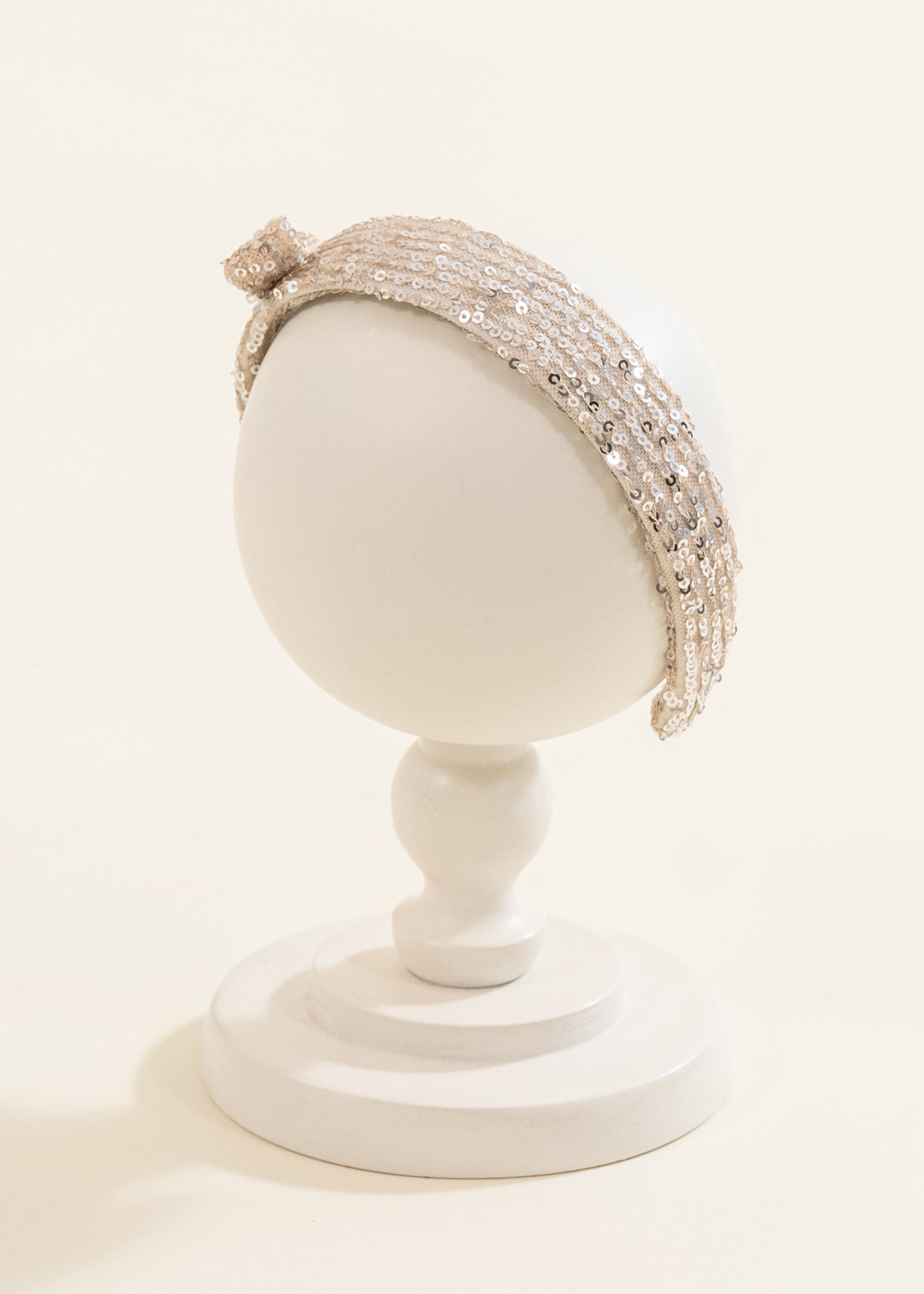 Cordleuta Cu Paiete Aurii Si Fundita AnneBebe