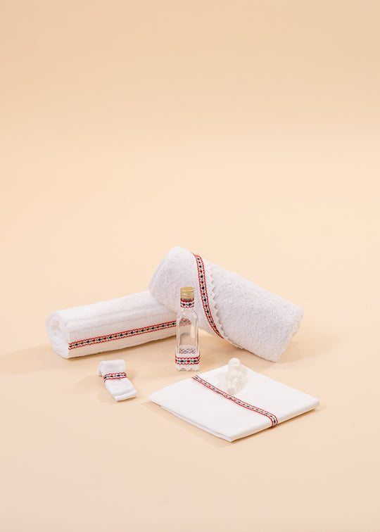 Trusou Botez Traditional Alb AnneBebe