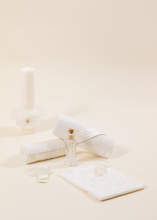 Set Botez Florina 2 Piese Lumanare si Trusou Personalizat AnneBebe