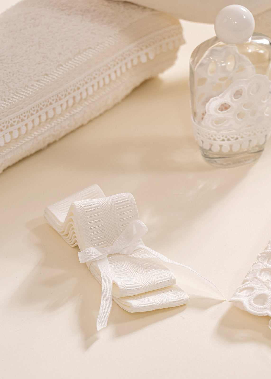 Set Botez Margareta 3 Piese, Rochie, Trusou si Lumanare Personalizat Botez AnneBebe