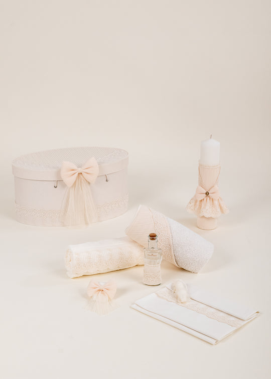Set Botez Amelia 3 Piese, Lumanare, Trusou si Cufar Personalizat Botez AnneBebe
