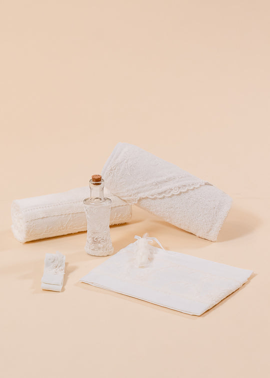 Anemona Cream Lace Cappuccino Suitcase AnneBebe