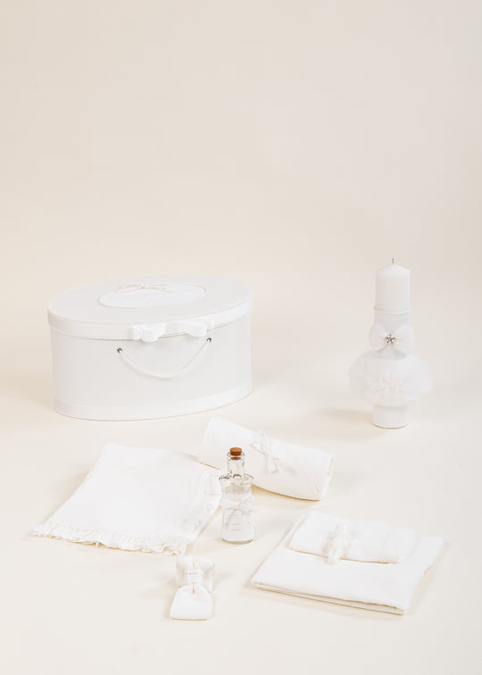 Set Botez Ana 3 Piese, Lumanare, Trusou si Cufar Personalizat Botez AnneBebe