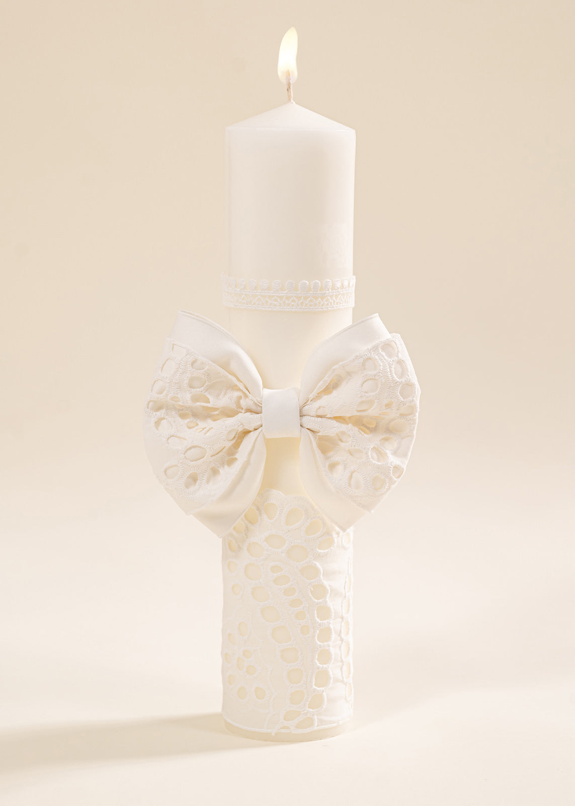 Set Botez Margareta 4 Piese, Rochie, Trusou, Lumanare si Cufar Personalizat Botez AnneBebe