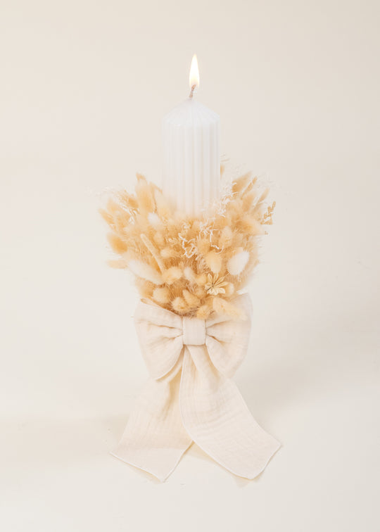 Cappuccino Muslin Bow Candle with Natural Flower Bouquet