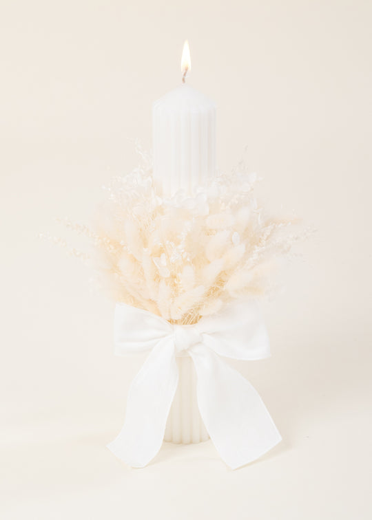 Bow Candle IN With Natural Cream Flowers Bouquet