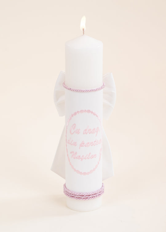 Lumanare Claudia Crem cu Snur Roz Si Broderie ,, Cu Drag Din Partea Nasilor,, AnneBebe