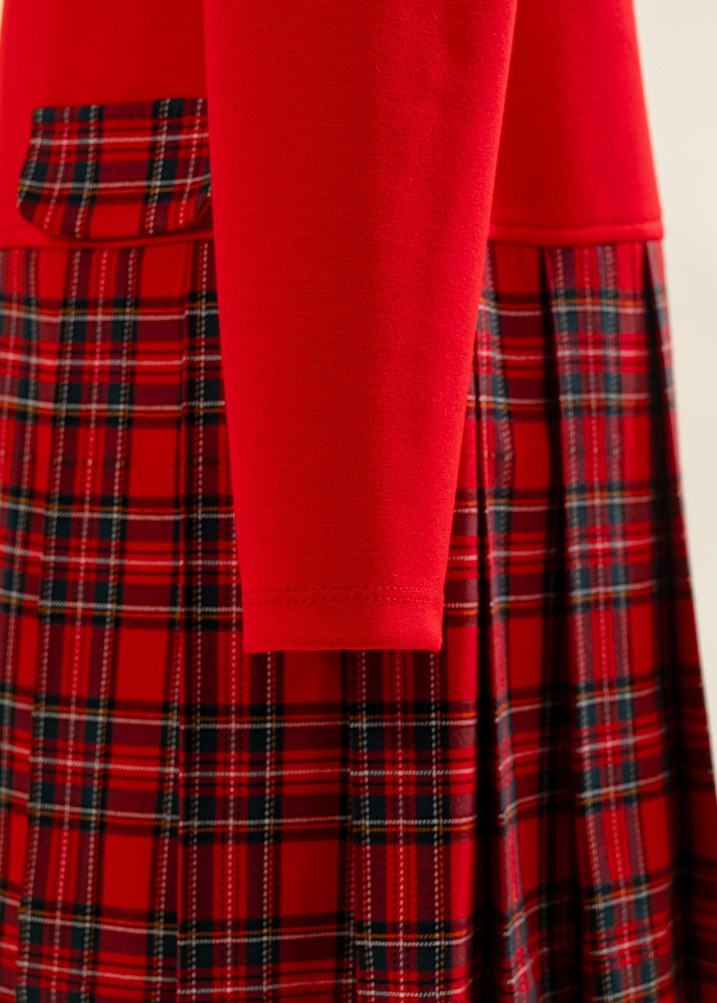 Rochita Rosie Dreapta Fusta Carouri Rosu Cu Verde AnneBebe