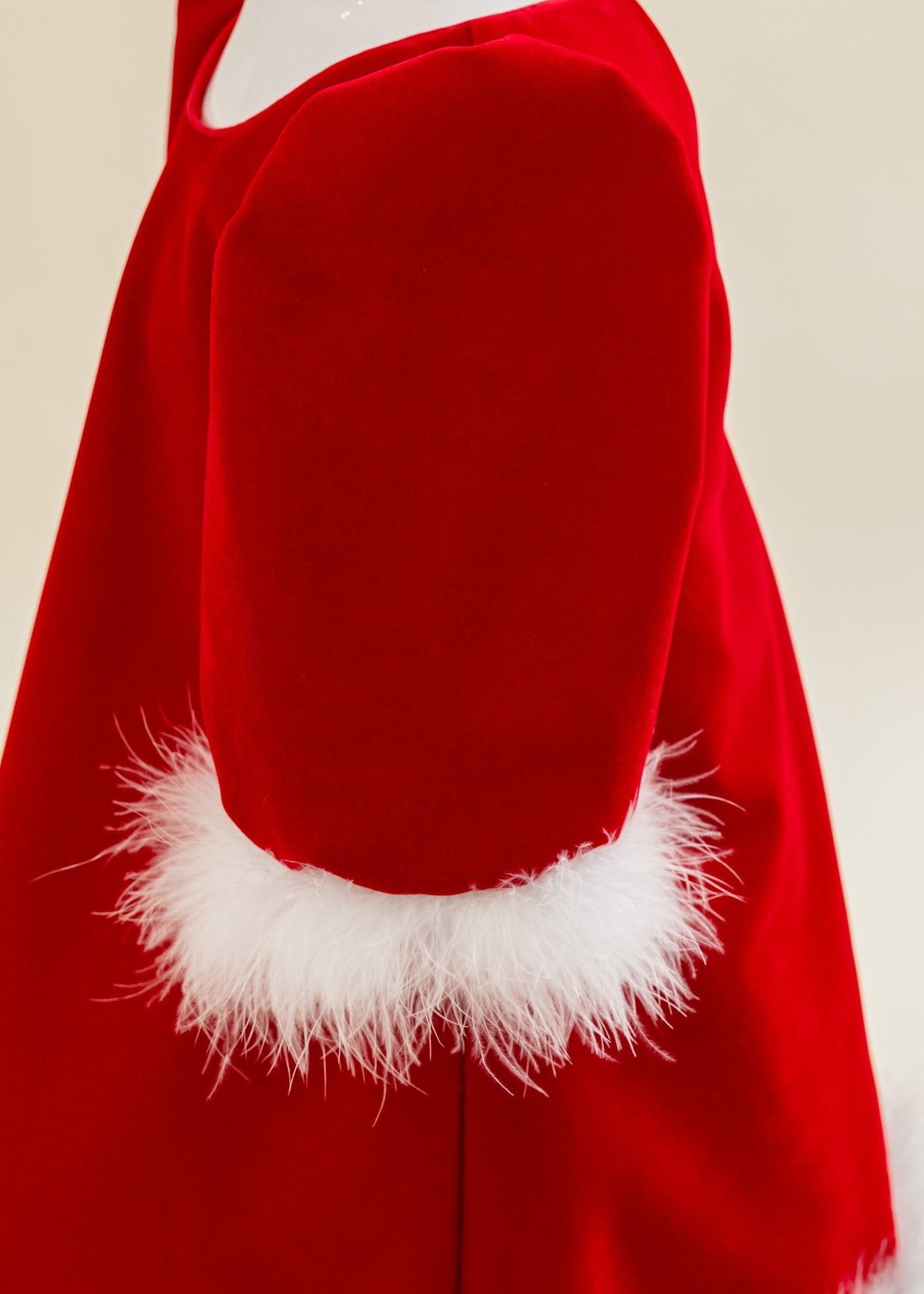 Rochie Craciunita De Catifea Rosie Cu Fulgi AnneBebe