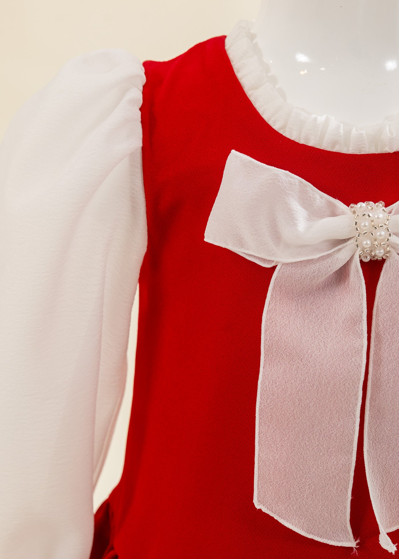 Rochita Rosie Funda Crem Cu Perle AnneBebe