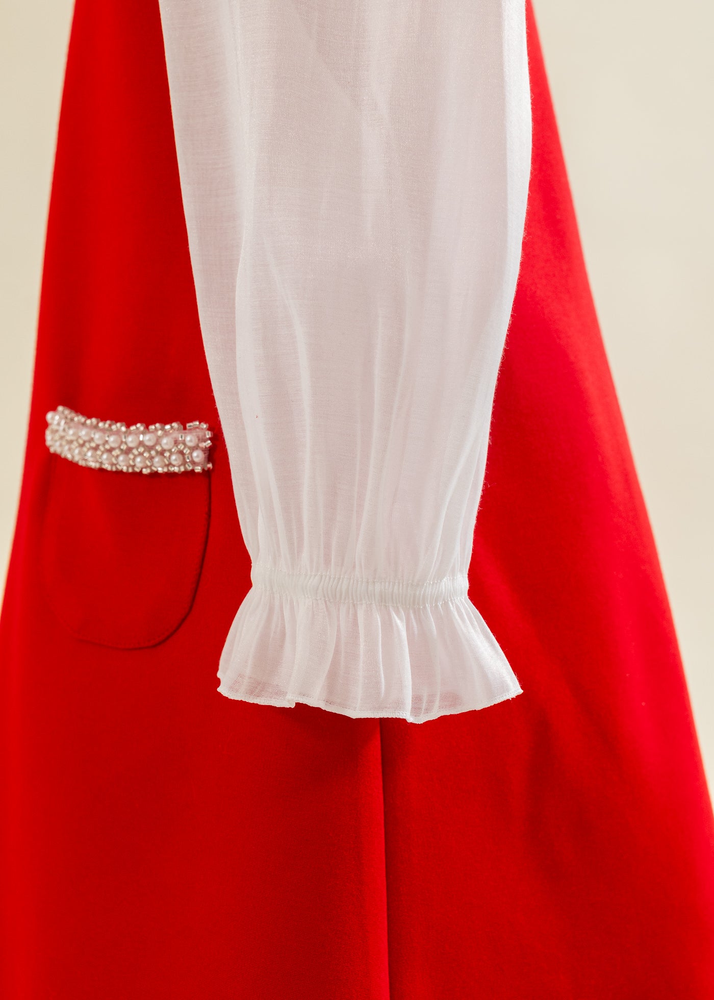 Rochita Rosie Cu Perle La Gat Si Buzunare AnneBebe