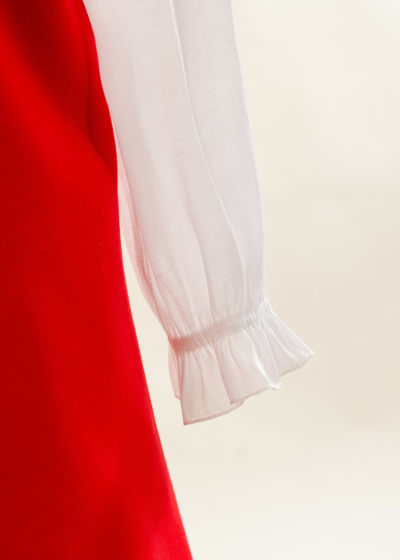 Rochita Rosie Cu Perle La Gat Si Buzunare AnneBebe