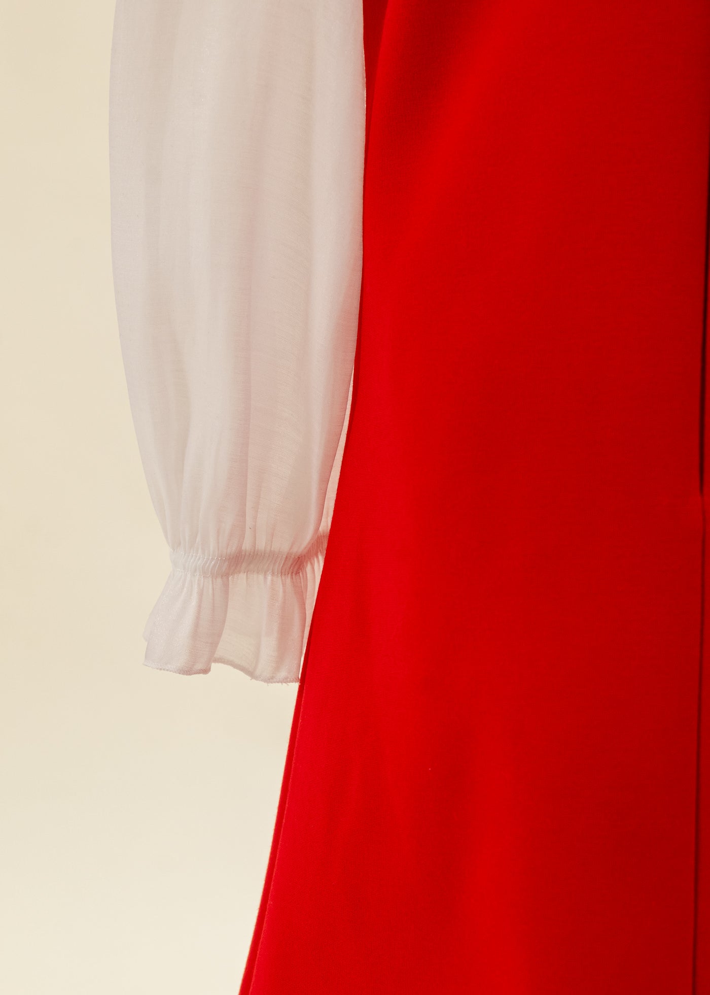 Rochita Rosie Cu Perle La Gat Si Buzunare AnneBebe