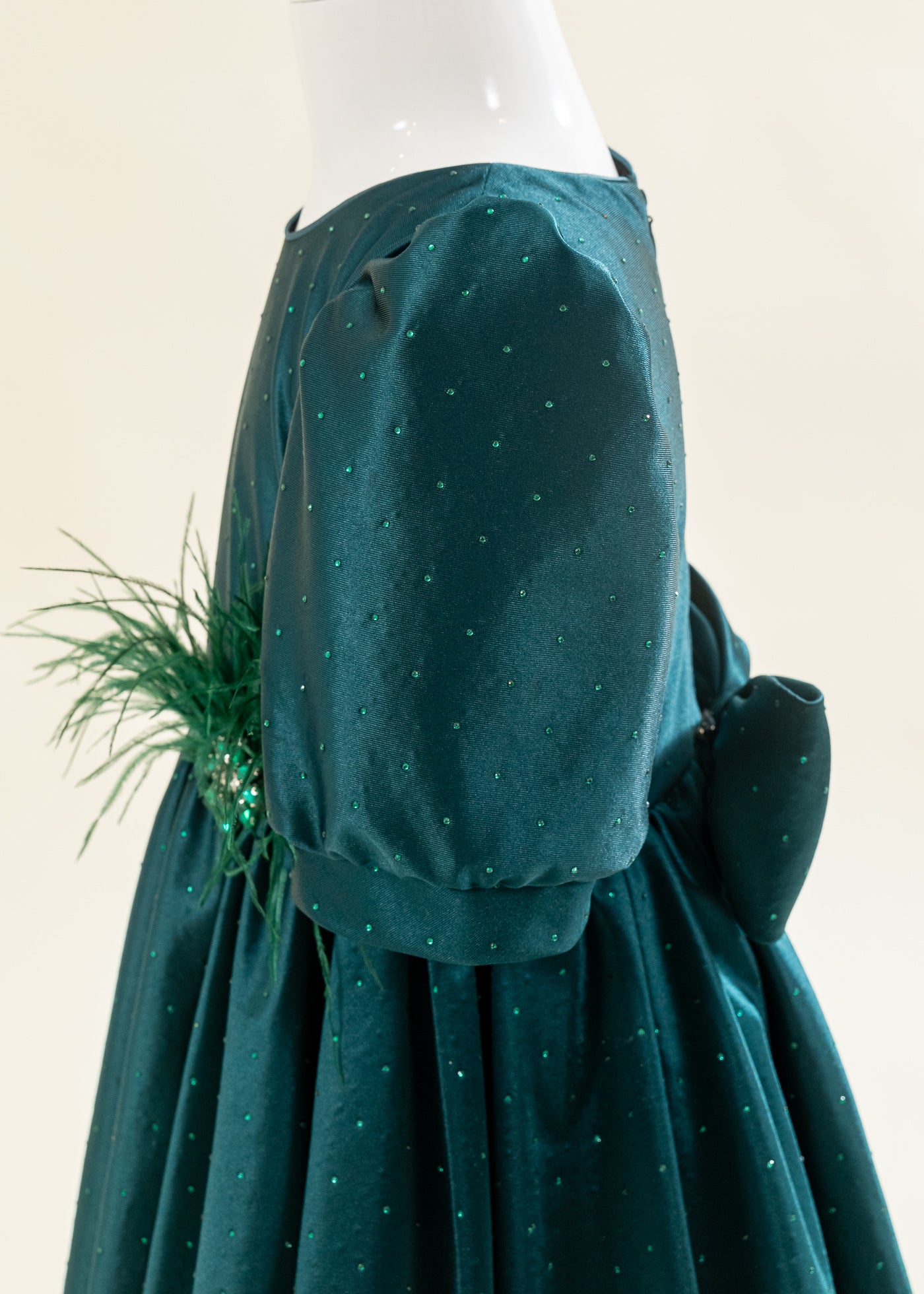 Rochita Verde Cu Pietricele Si Accesoriu Cu Fulgi In Talie AnneBebe