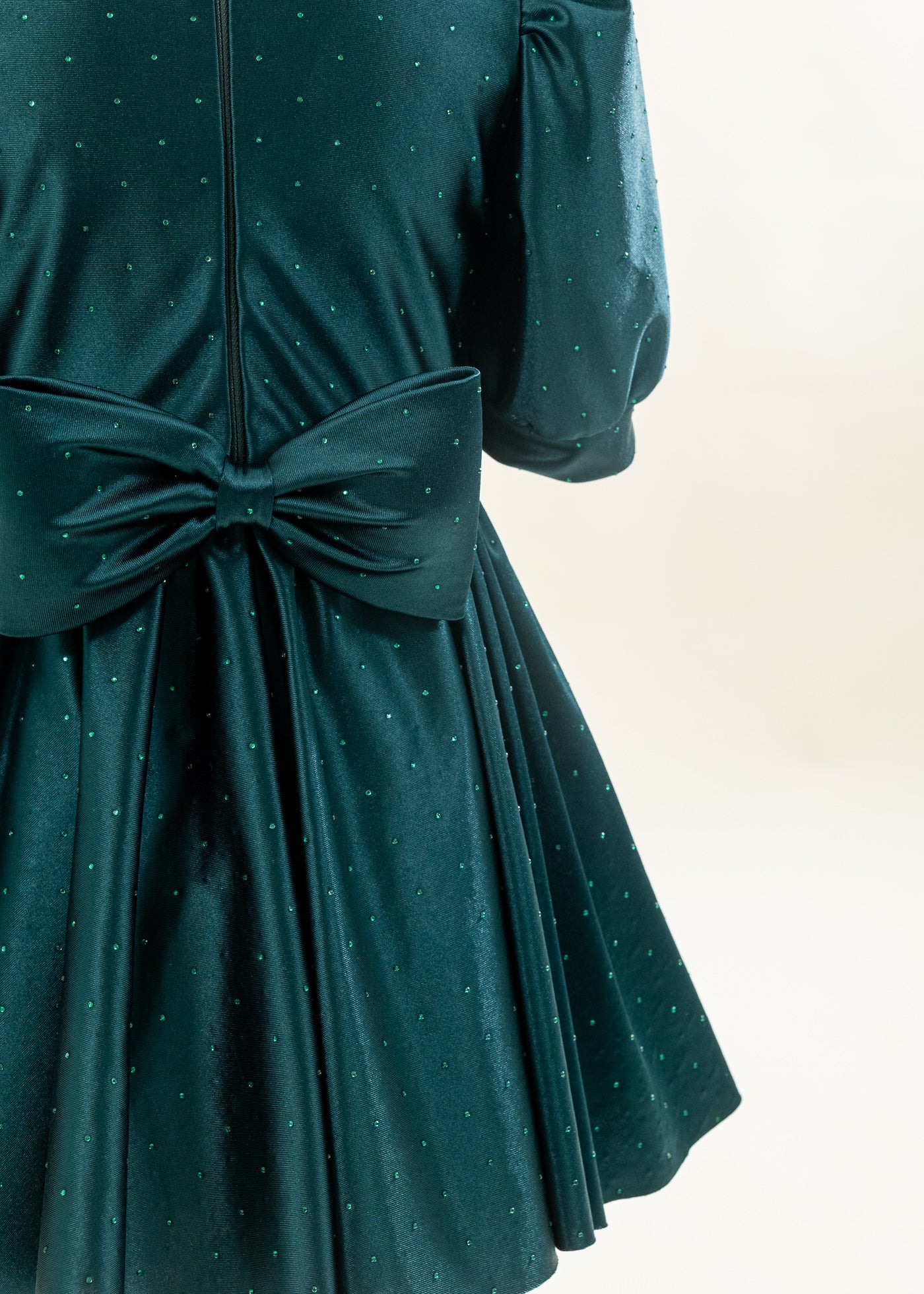 Rochita Verde Cu Pietricele Si Accesoriu Cu Fulgi In Talie AnneBebe