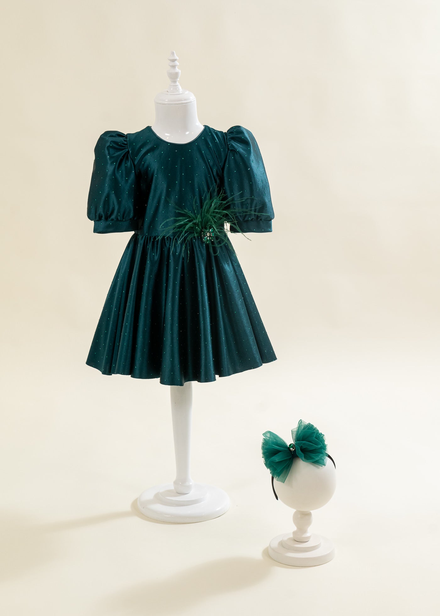 Rochita Verde Cu Pietricele Si Accesoriu Cu Fulgi In Talie AnneBebe