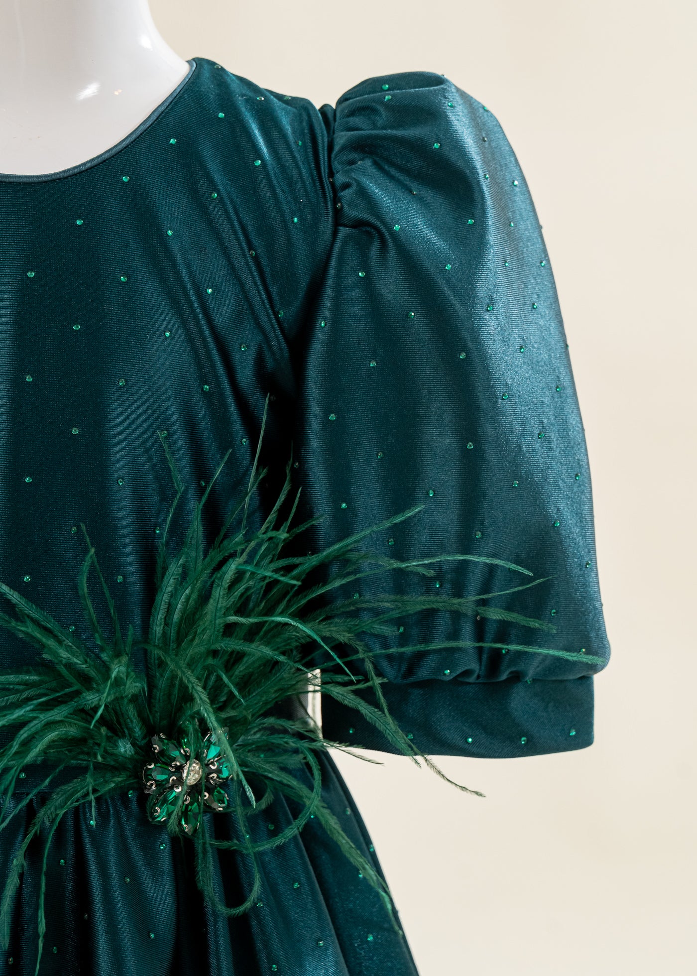 Rochita Verde Cu Pietricele Si Accesoriu Cu Fulgi In Talie AnneBebe